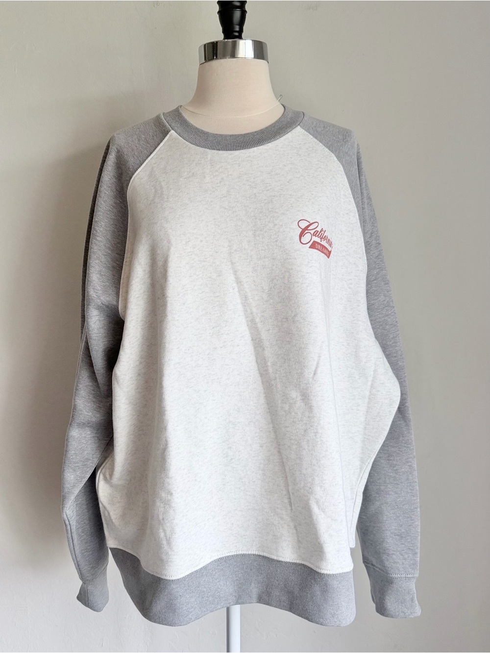 Old Navy Grey & White Raglan Colorblock Sweatshirt, California Dreaming, XL